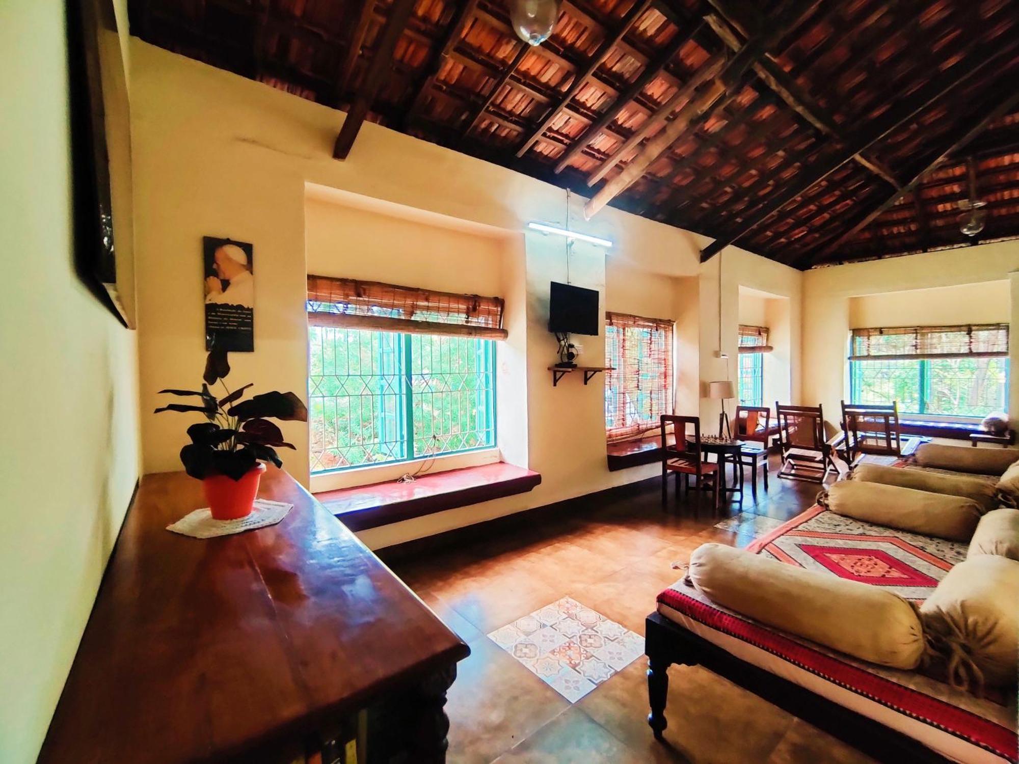 The Bungalow Bogmalo An 1880 Indo Portuguese Heritage Beach Villa South Goa Exteriör bild